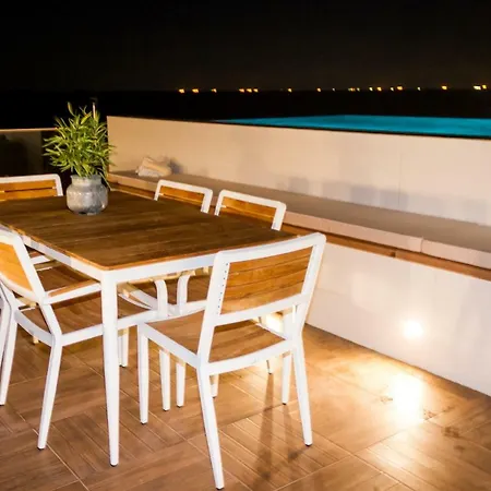 Infinity Horizon Duplex By Aura