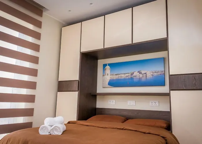 Infinity Horizon Duplex By Aura Xghajra